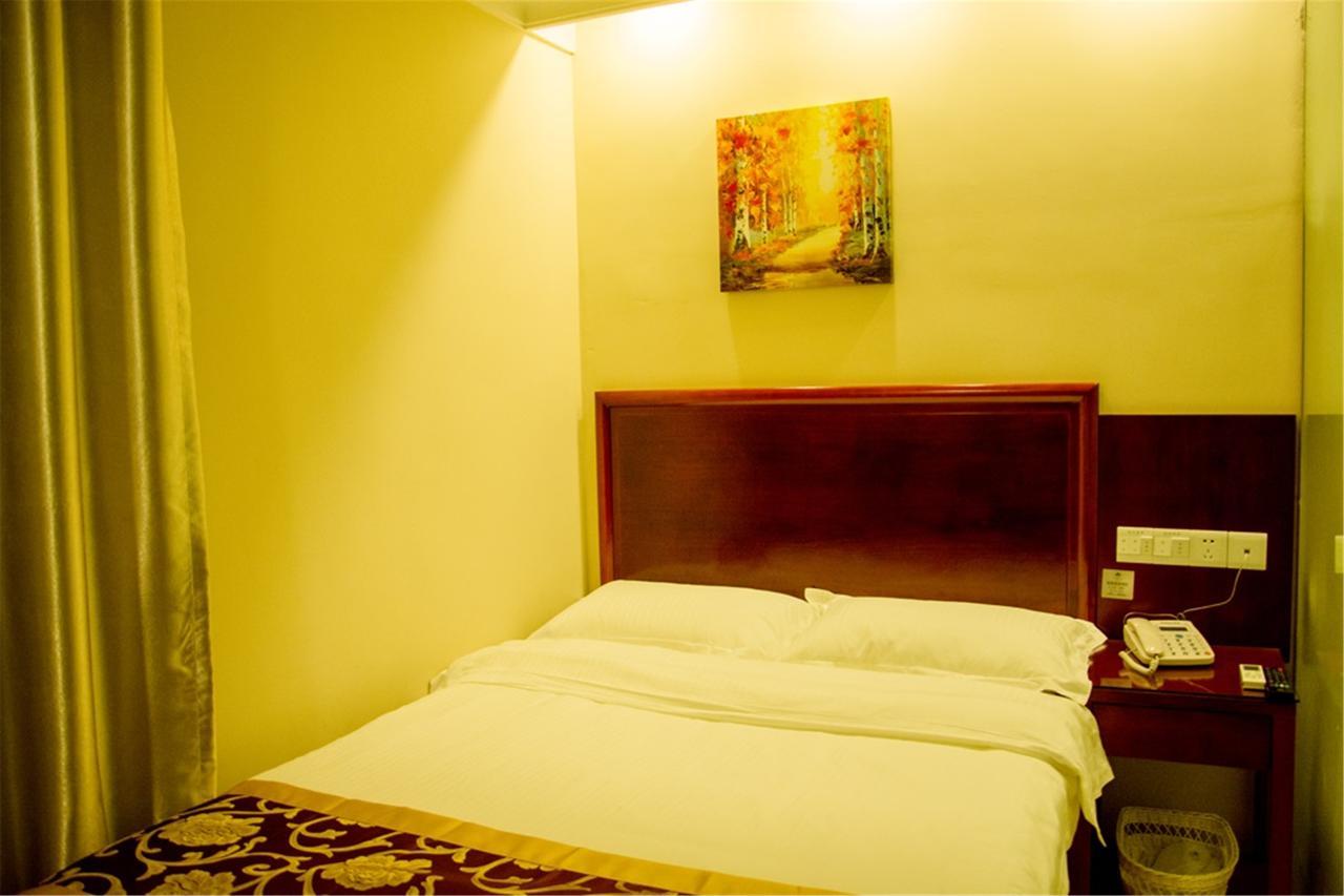 Greentree Pudong New District Yangsi Metro Station Yangxin Road Shell Hotel Shanghai